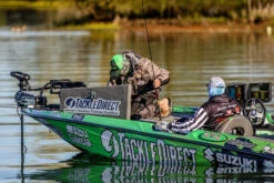 Abu Garcia Adrian Avenas Fantasista Premier / REVO4 Rocket LH Frog Casting Combo -Fishing Equipment Store adrian avenas abu garcia fnpc73 7 revo4 rocket l frog casting combo 12773.1651242879