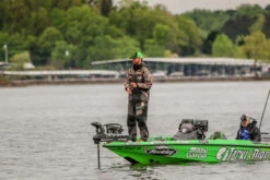 Abu Garcia Adrian Avenas Fantasista Premier / Revo Rocket Wacky Worm Combo -Fishing Equipment Store adrian avenas abu garcia fnps68 5 revo2rckt30 wacky worm spinning combo 61352.1651242883